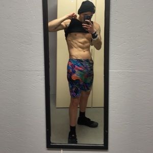 Meet your Posher, Ari